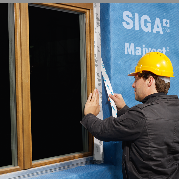 SIGA Wigluv® 20/40 Split External Adhesive Tape (60mm x 25m)